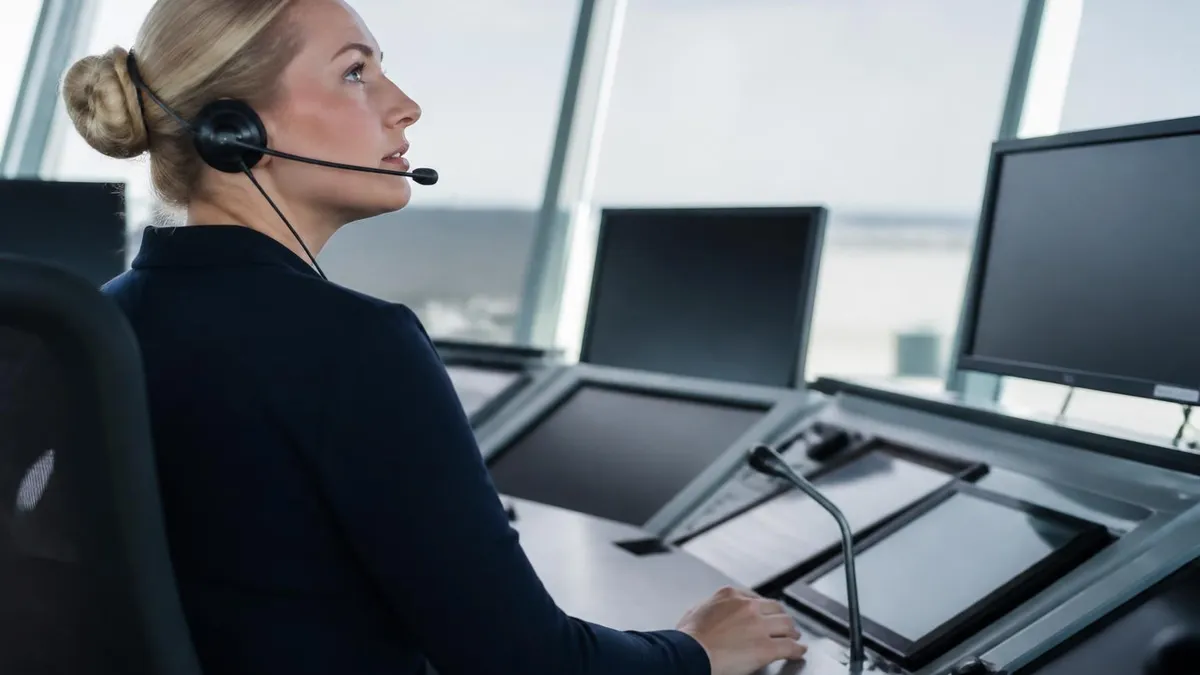 Air Traffic Controllers Bonus: Pay, Premiums & Career Earnings